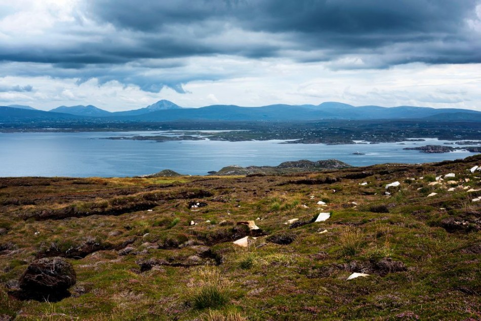 Oilean Arainn Mhor / Arranmore Island - the island's amenities include a 9 hole pitch & putt, walking trails, sea or fresh water angling, a children's playground, sandy beaches and bird watching - County Donegal, Ireland